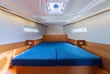 Jeanneau Sun Odyssey for sale - forward cabin