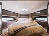 Azimut Atlantis 43 for sale - forward cabin