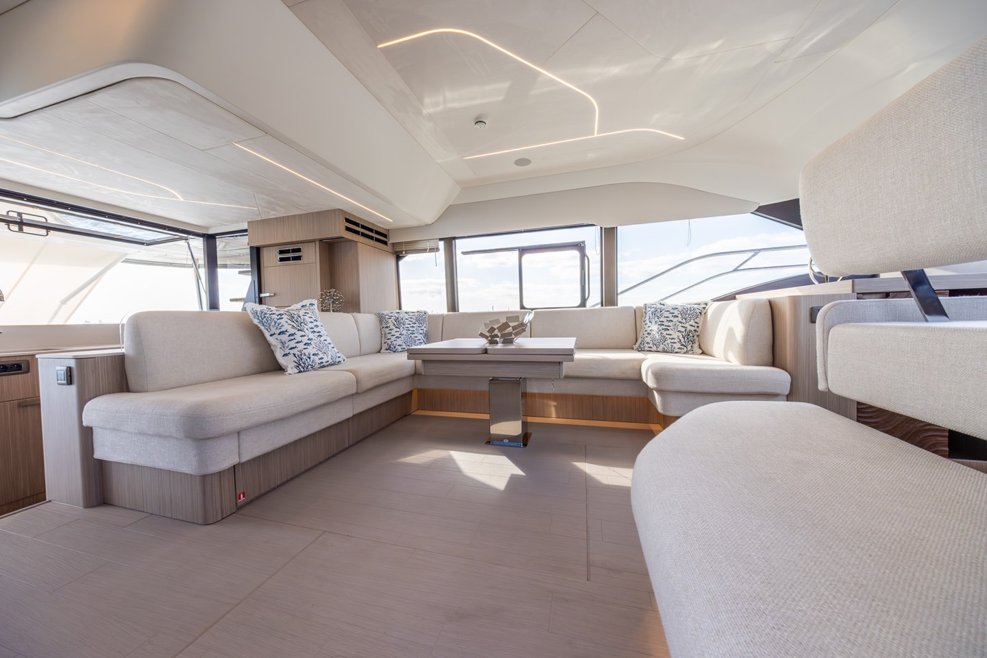 Prestige F5.7 for sale - saloon seating