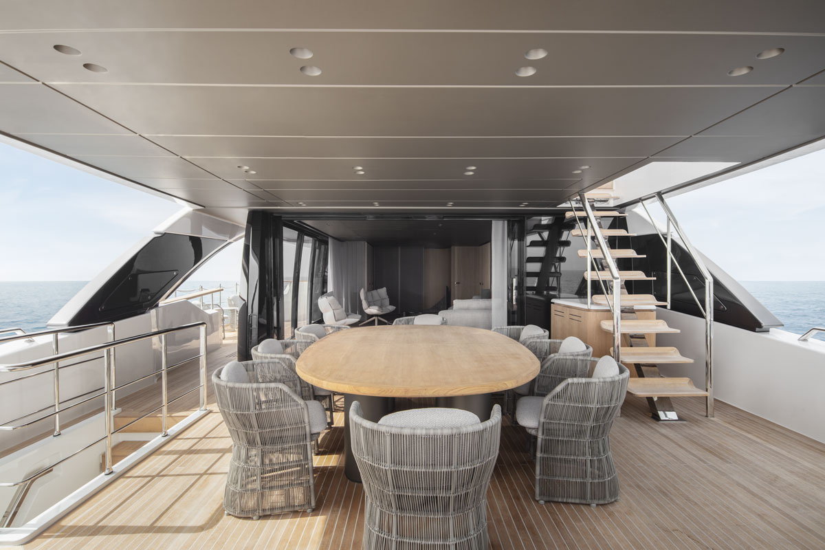 2022 SANLORENZO SD118