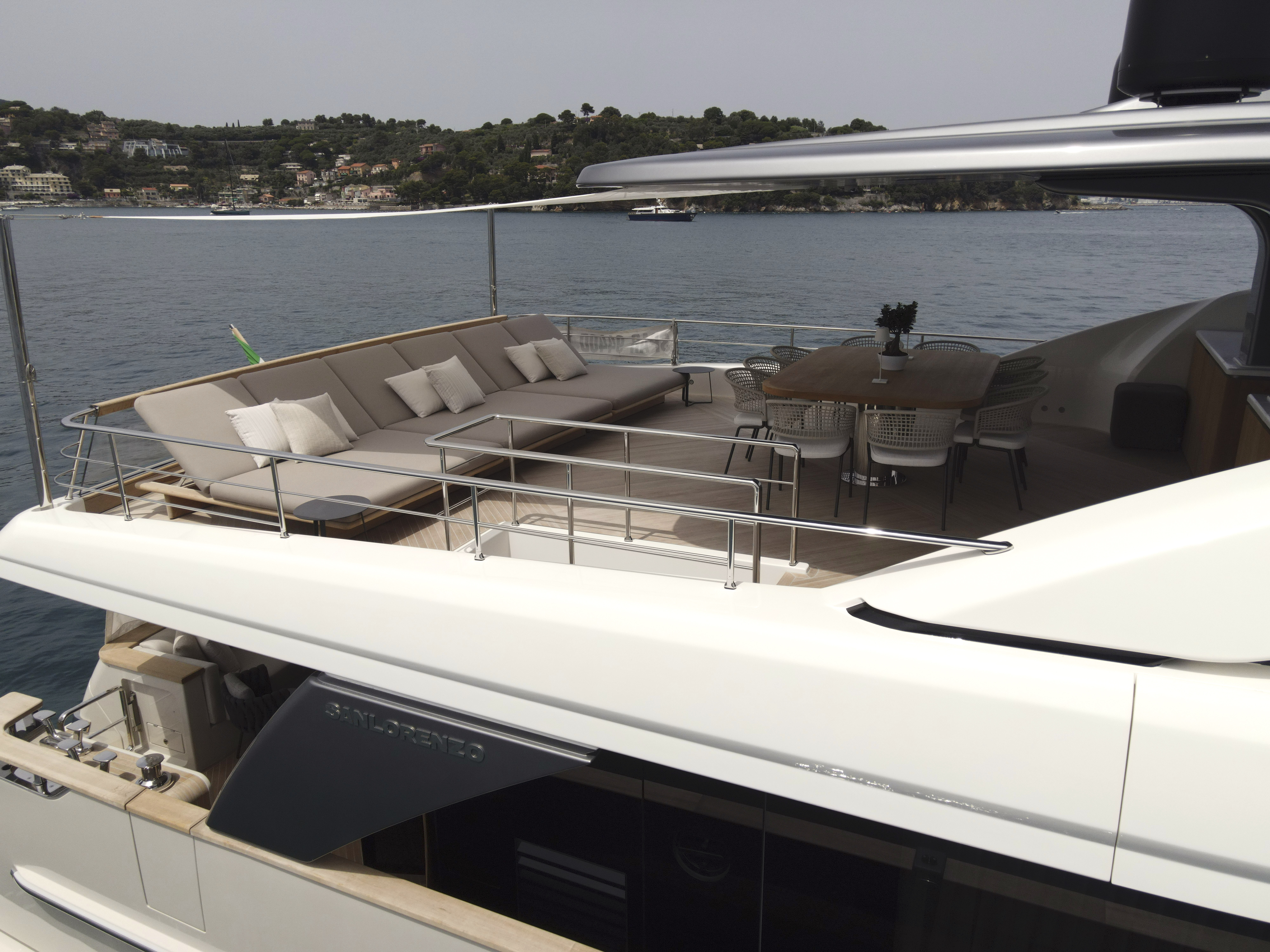 2023 SANLORENZO SD90