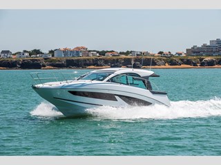 Beneteau Gran Turismo 36 underway