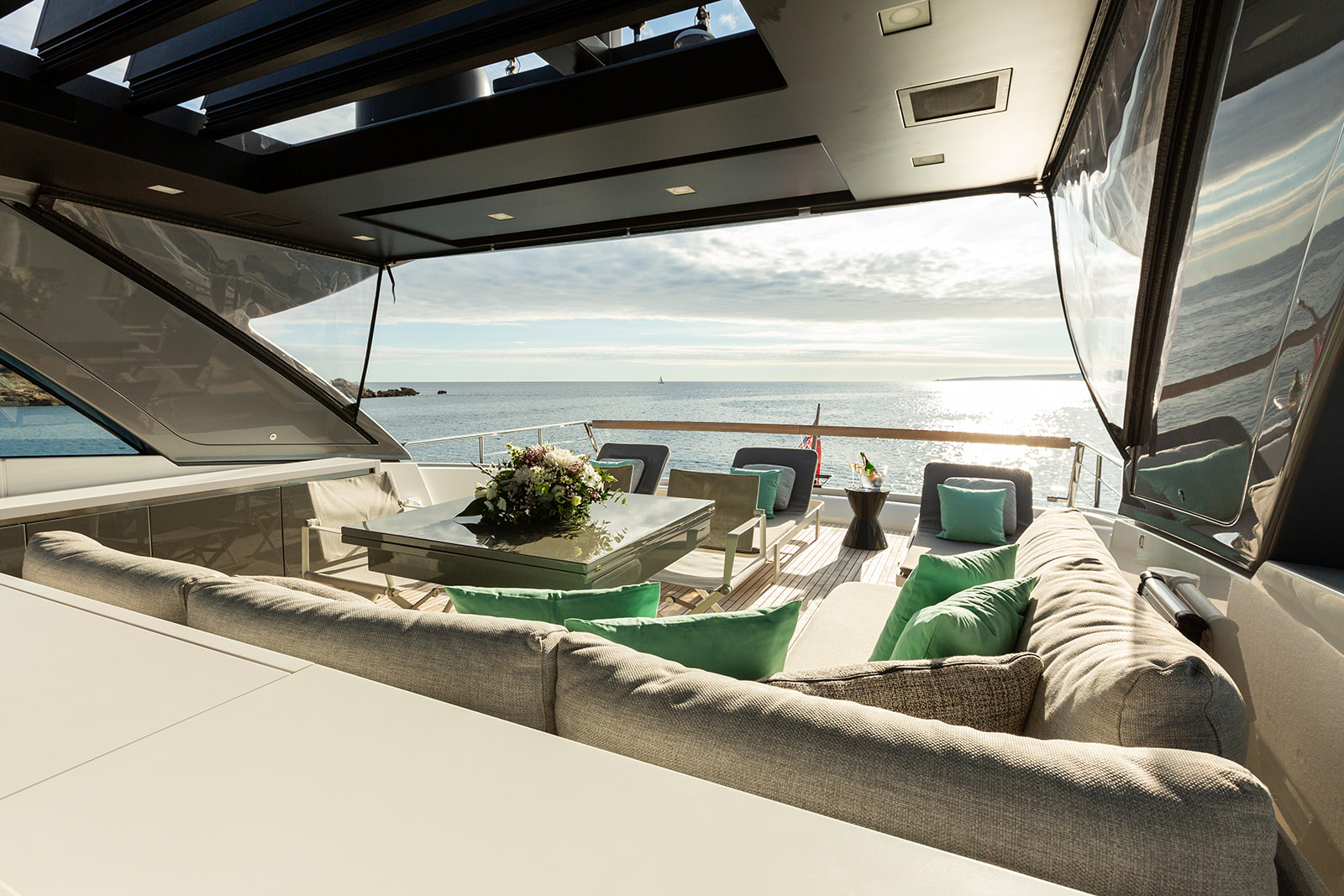 2019 SANLORENZO SX76