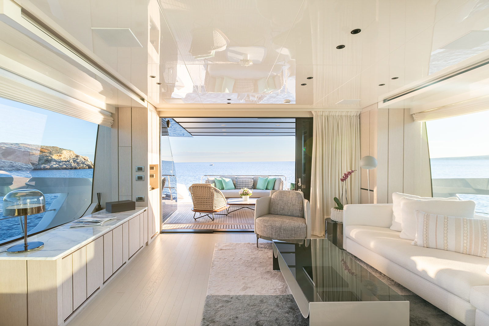 2019 SANLORENZO SX76