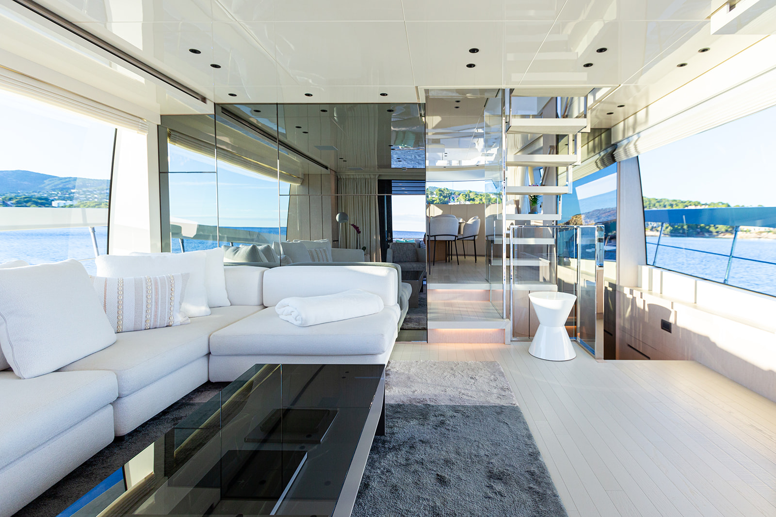 2019 SANLORENZO SX76