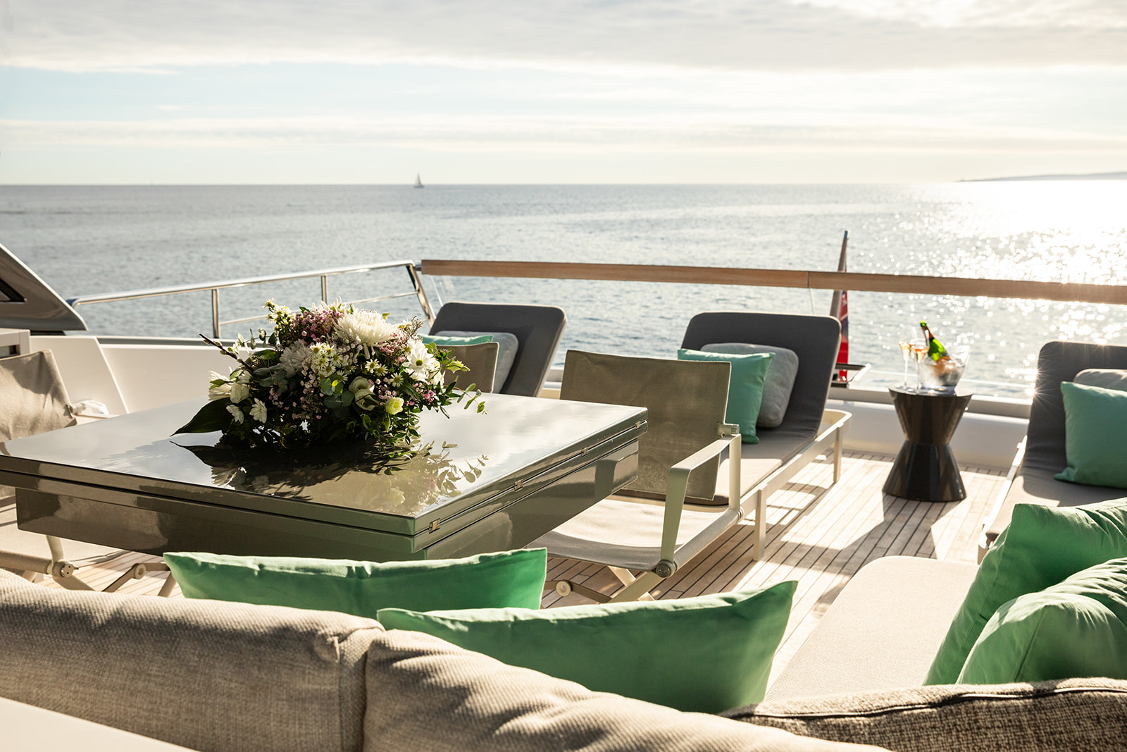 2019 SANLORENZO SX76