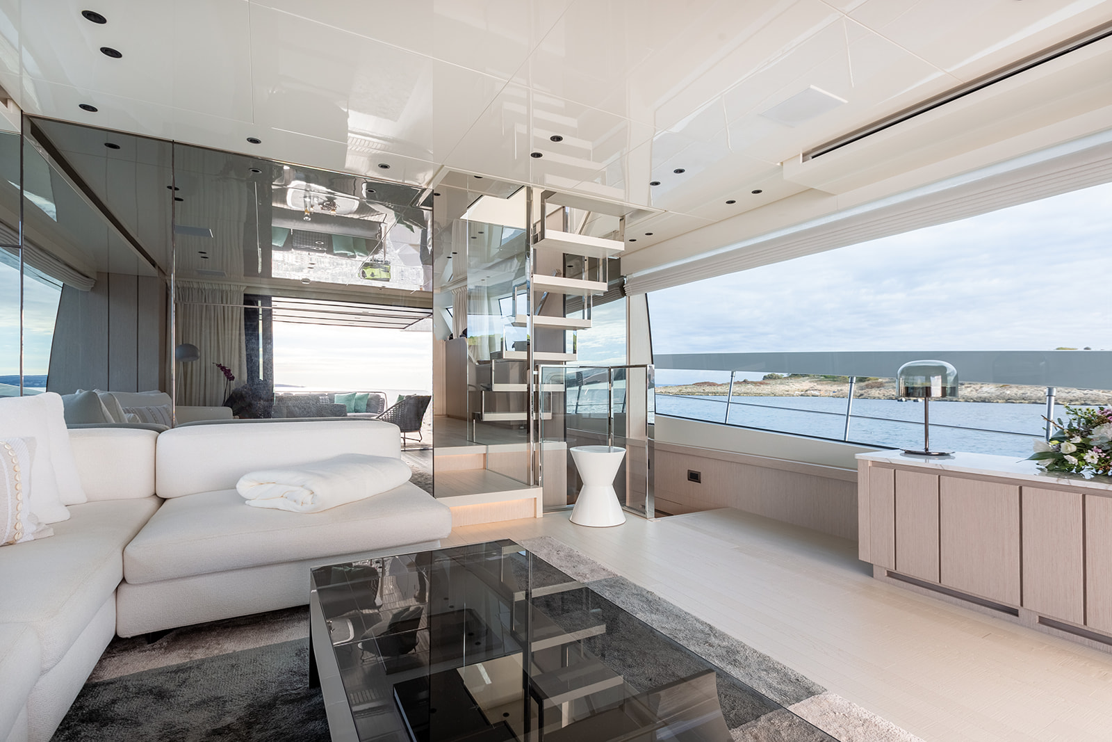 2019 SANLORENZO SX76