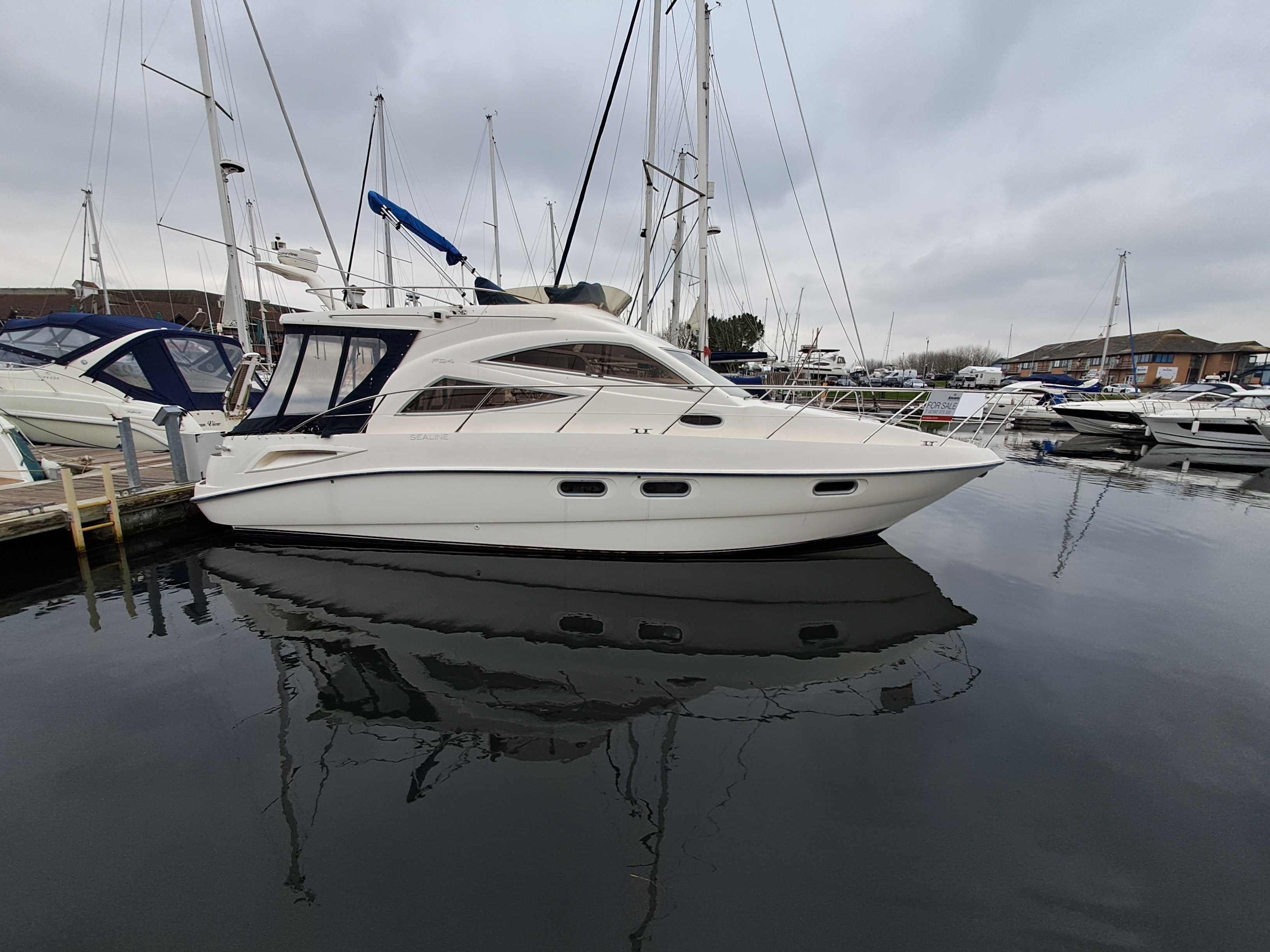 2004 Sealine F34 for sale