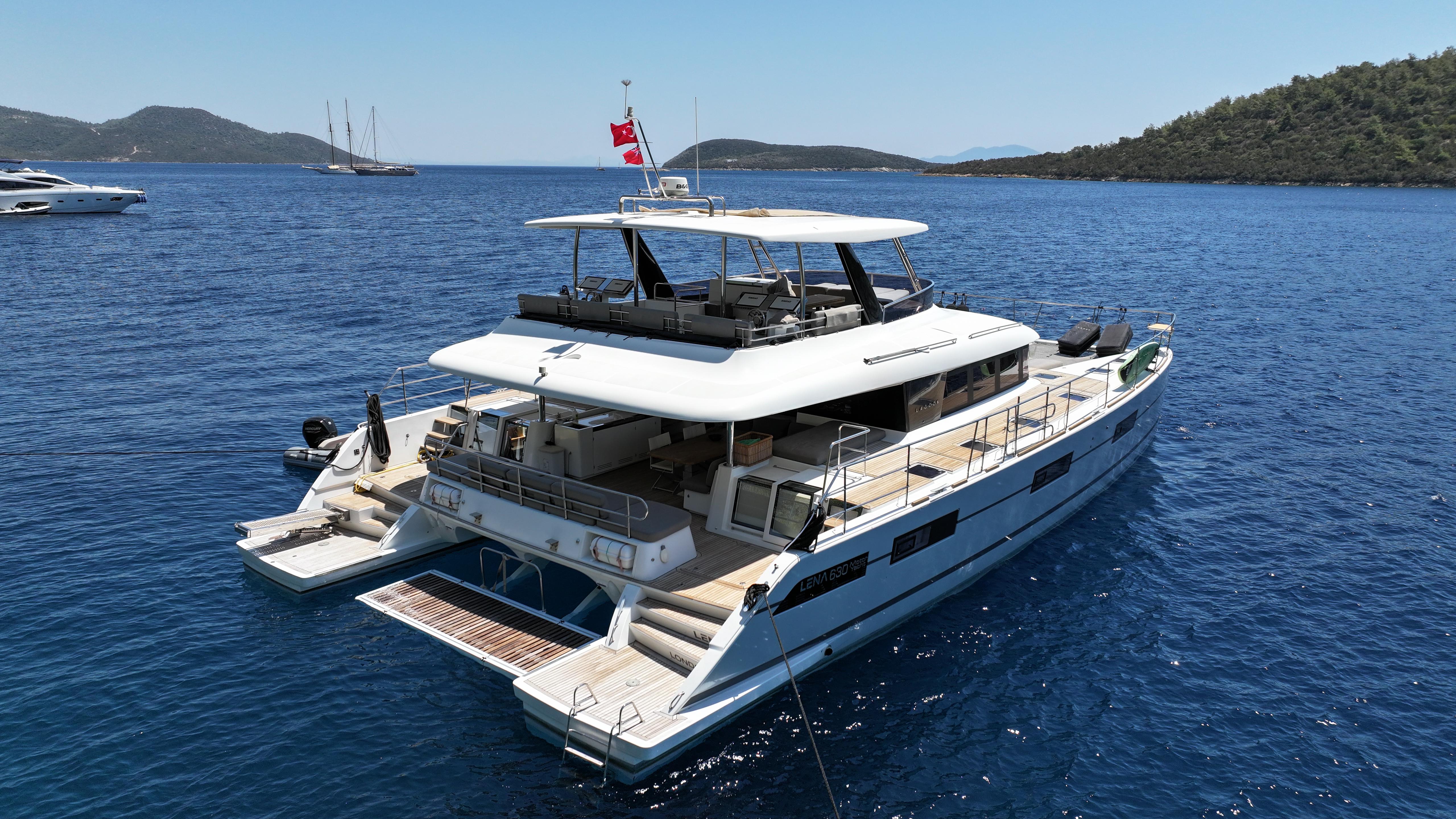 Lagoon 630 Motor Yacht
