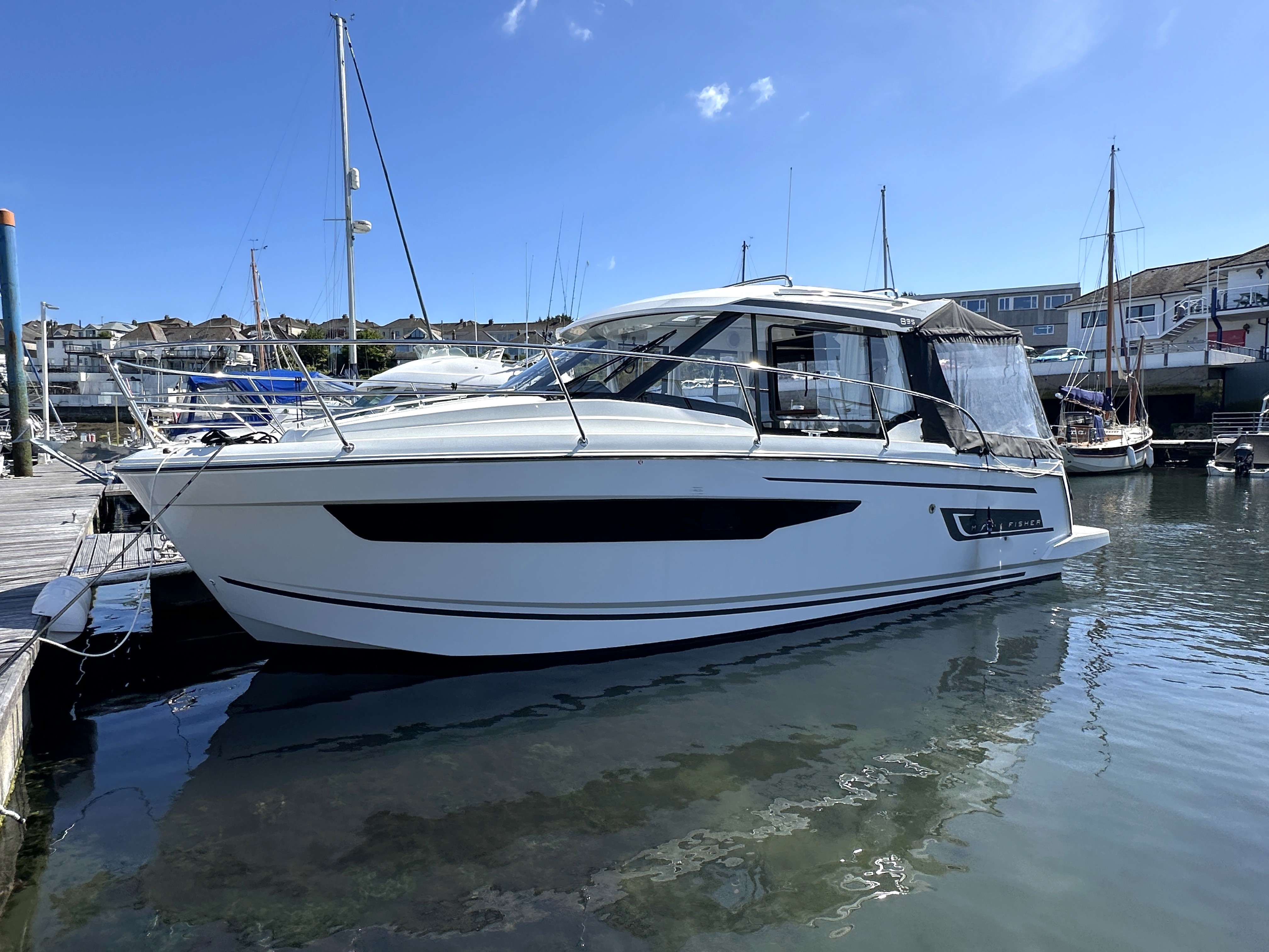 2023 Jeanneau Merry Fisher 895 Offshore