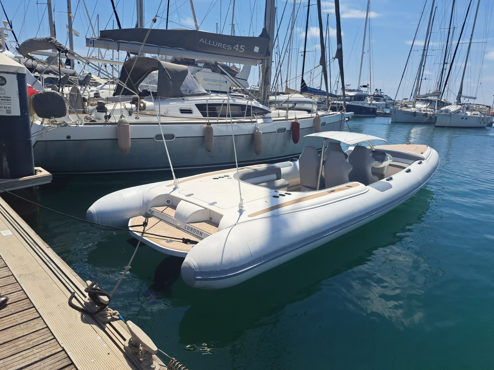 2012 WHITMARSH 10.5 Diesel Inboard