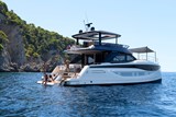 Prestige M7 for sale - at anchor