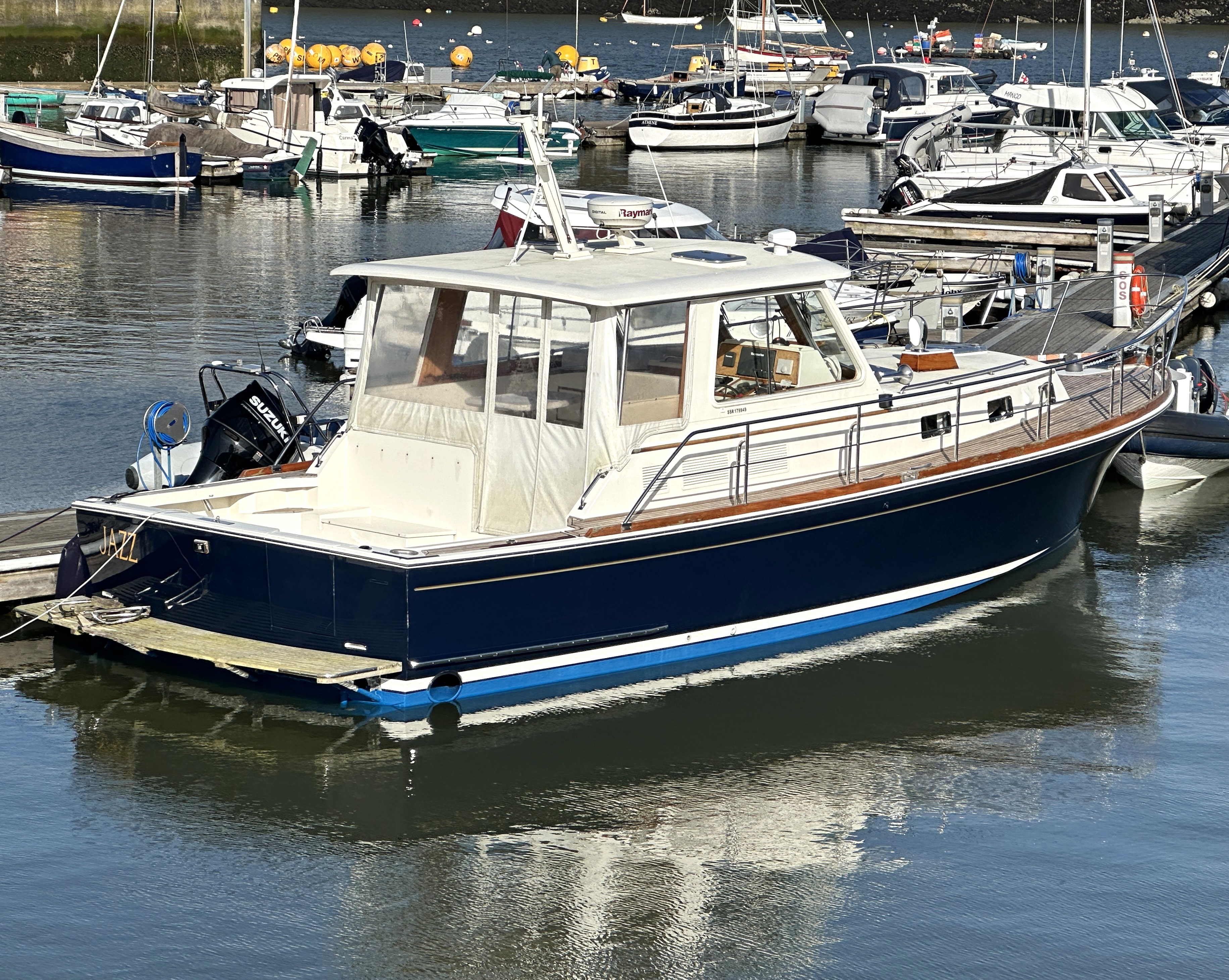 2002 Grand Banks Eastbay 38