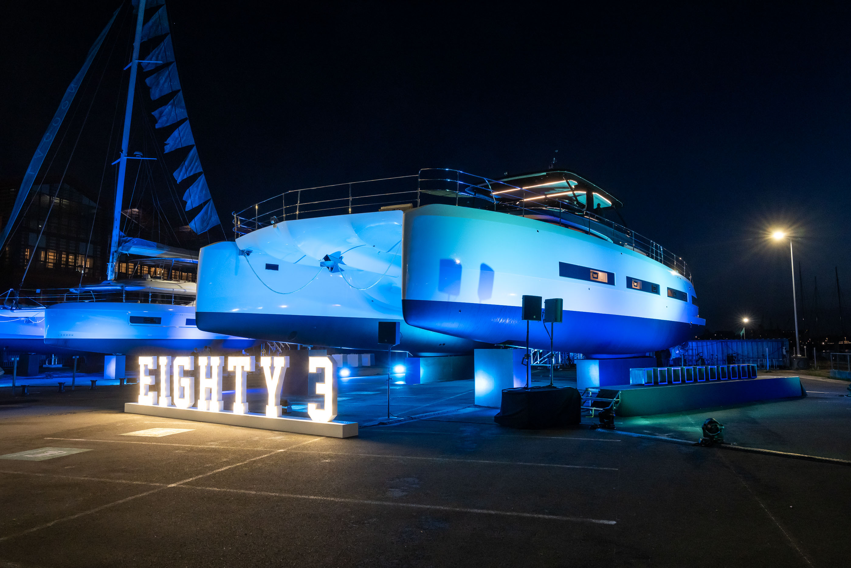 2027 Lagoon Eighty 3