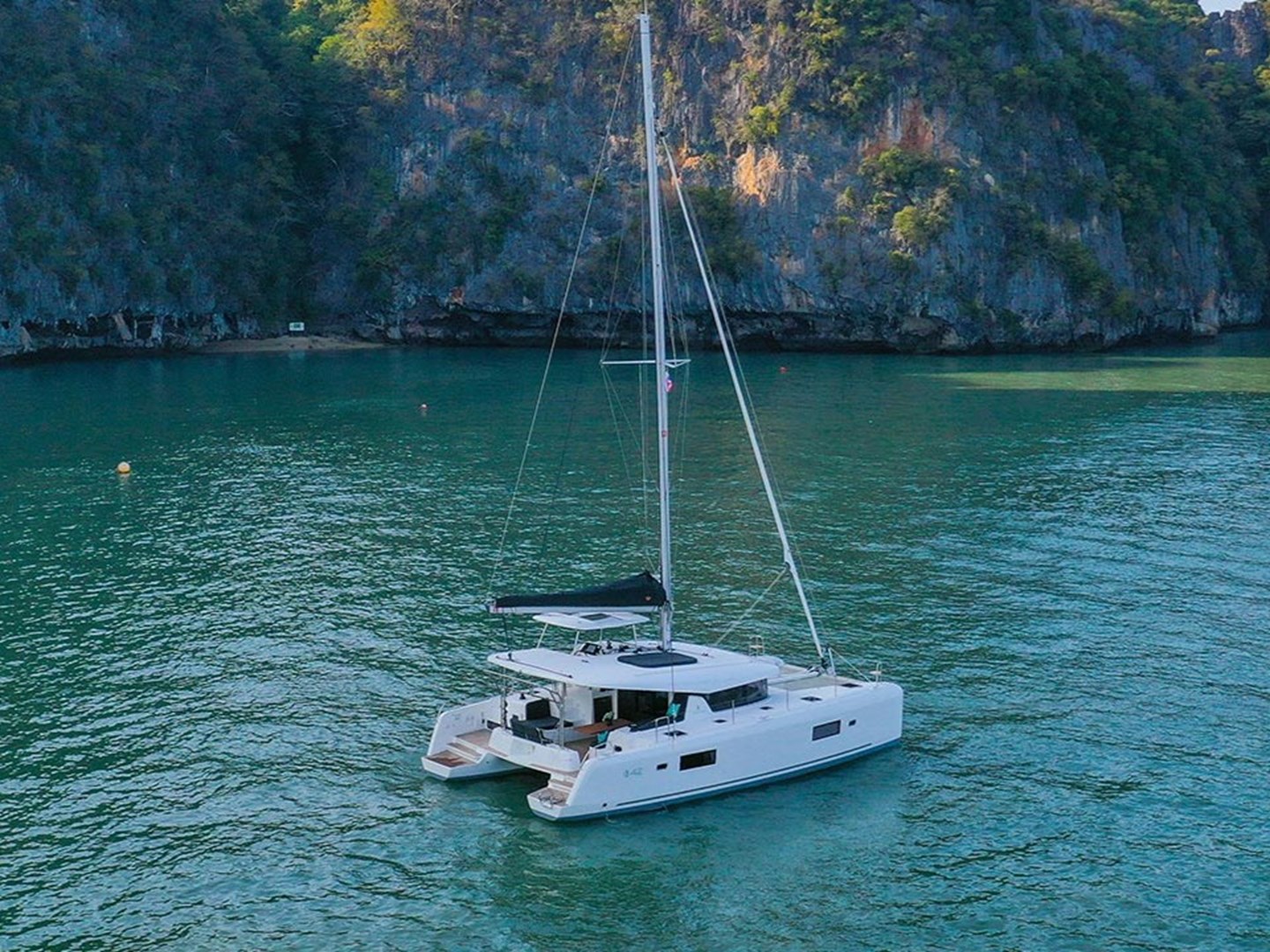 Lagoon 42 Millennium