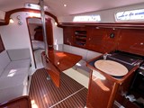 Hanse 315- saloon looking to starboard
