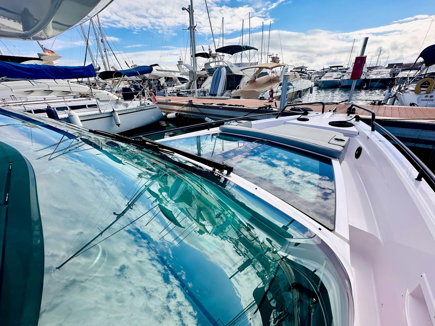 Axopar 37 Sun Top - Bow