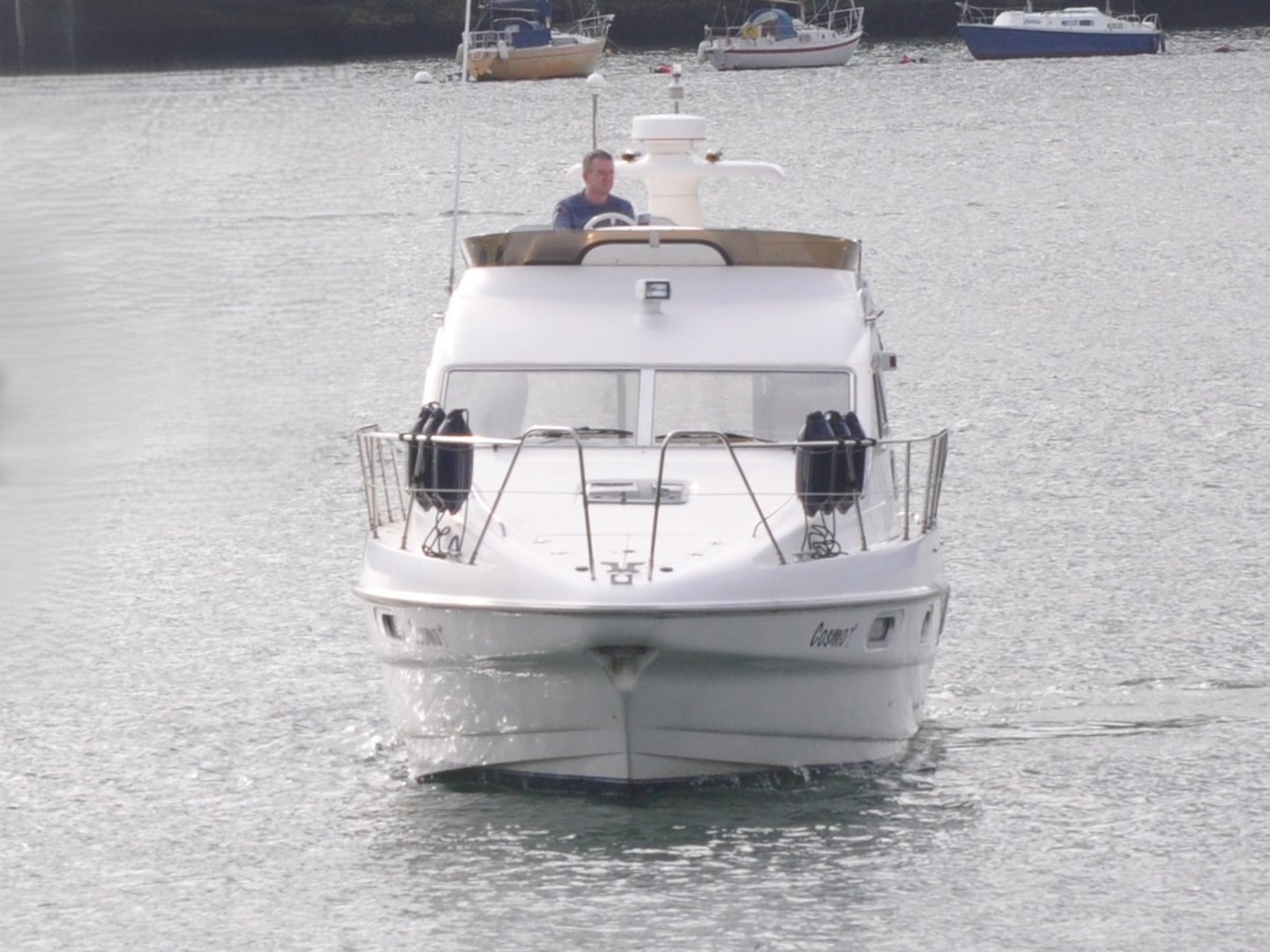 Bow of Sealine 330 Statesman