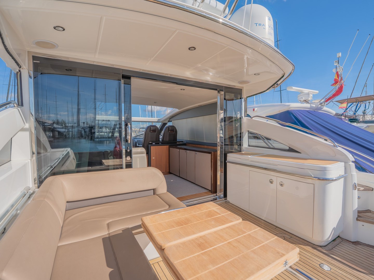 Princess V52 - Cockpit