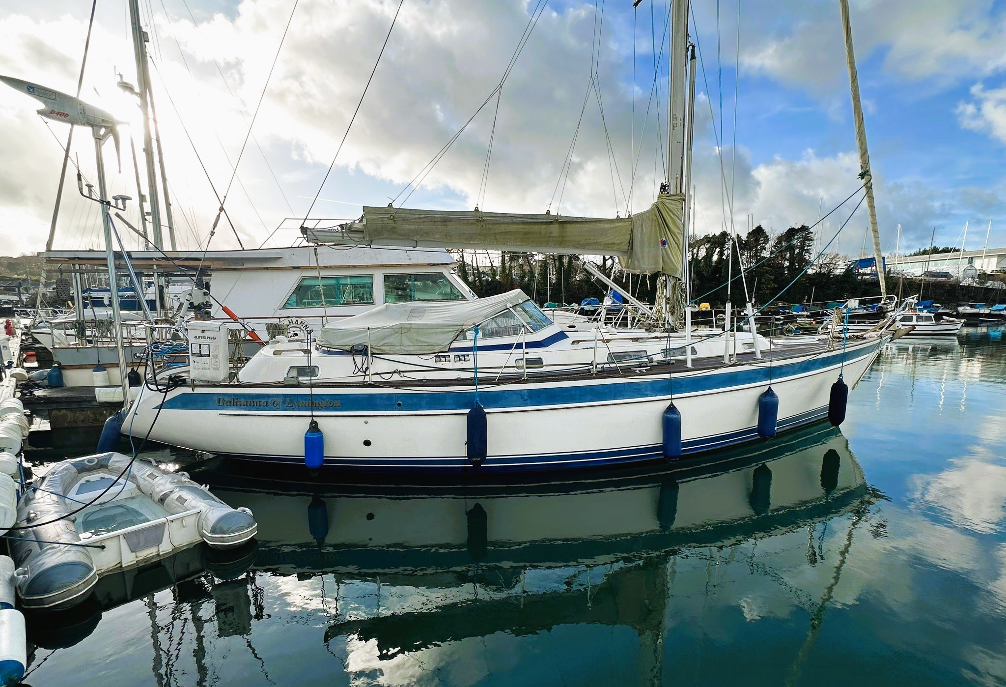 1998 Hallberg Rassy 39