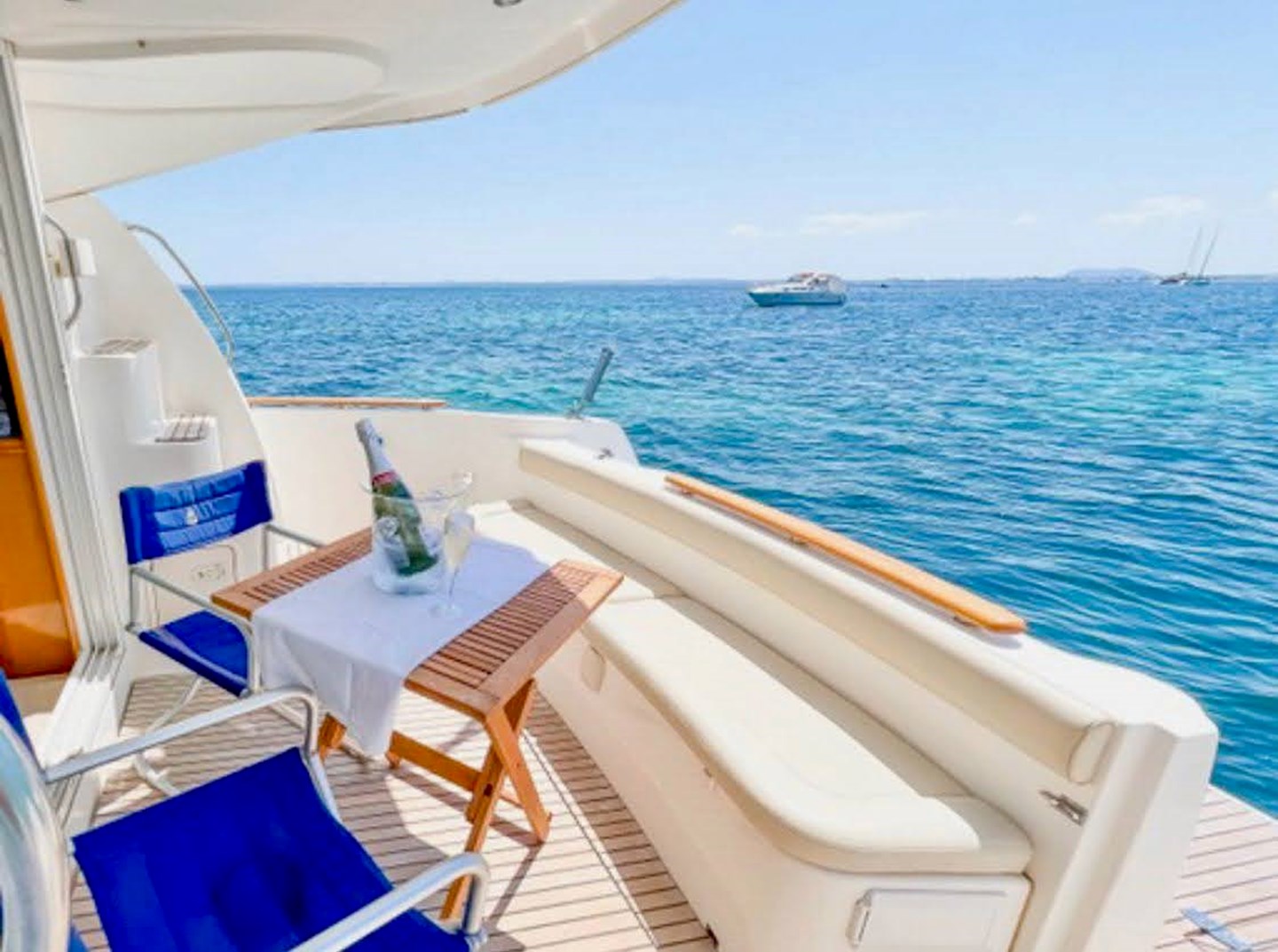 Jeanneau Prestige 32 - Cockpit
