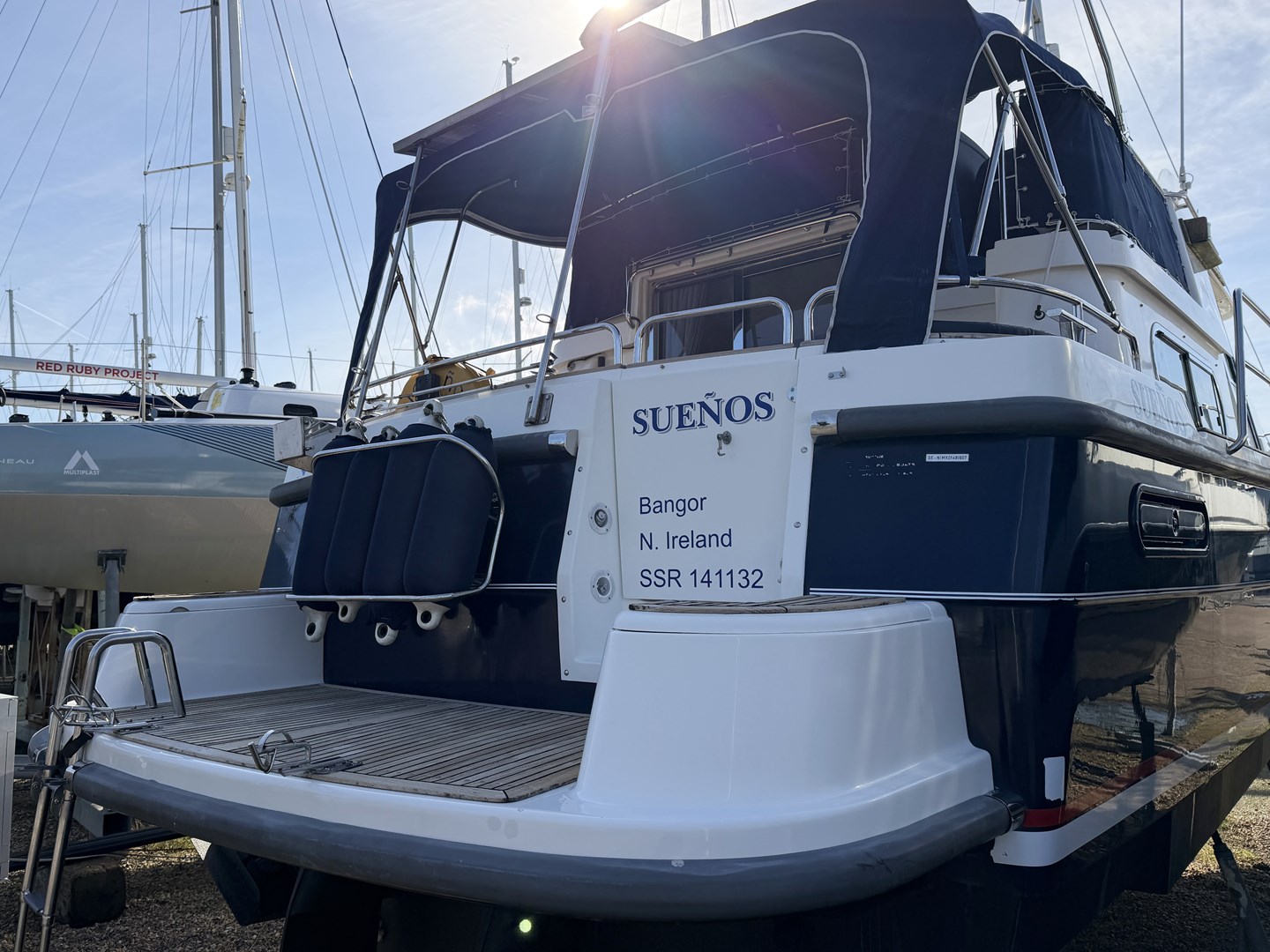 Nimbus 380 Commander Stern platform