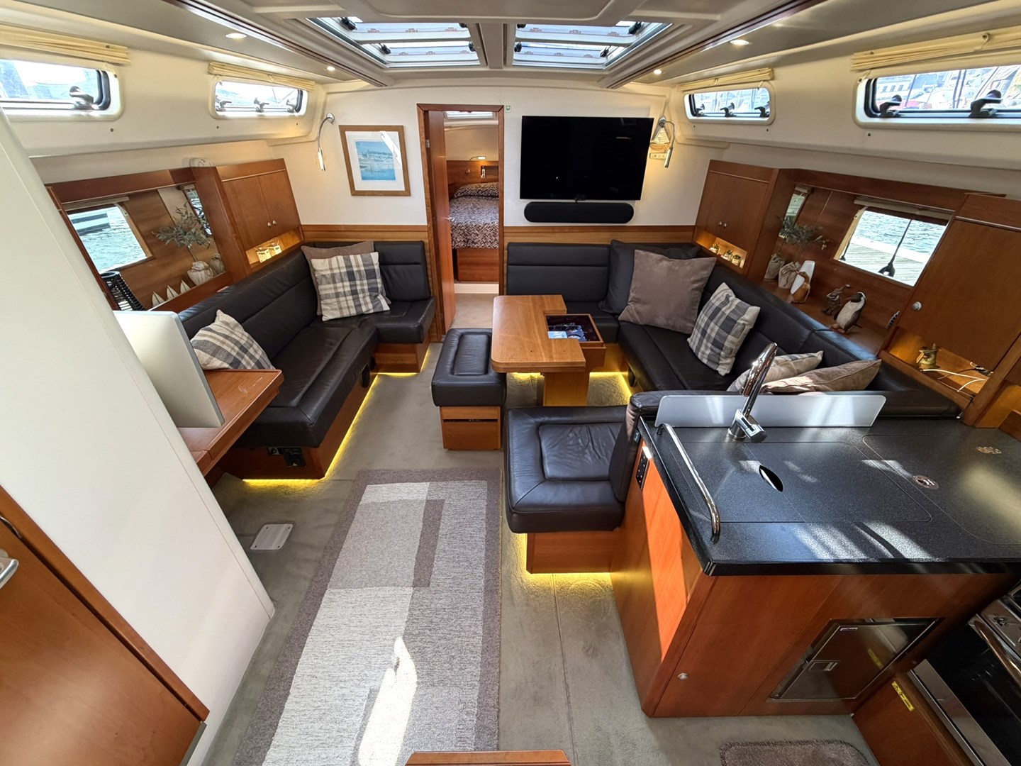 Hanse 455 Saloon