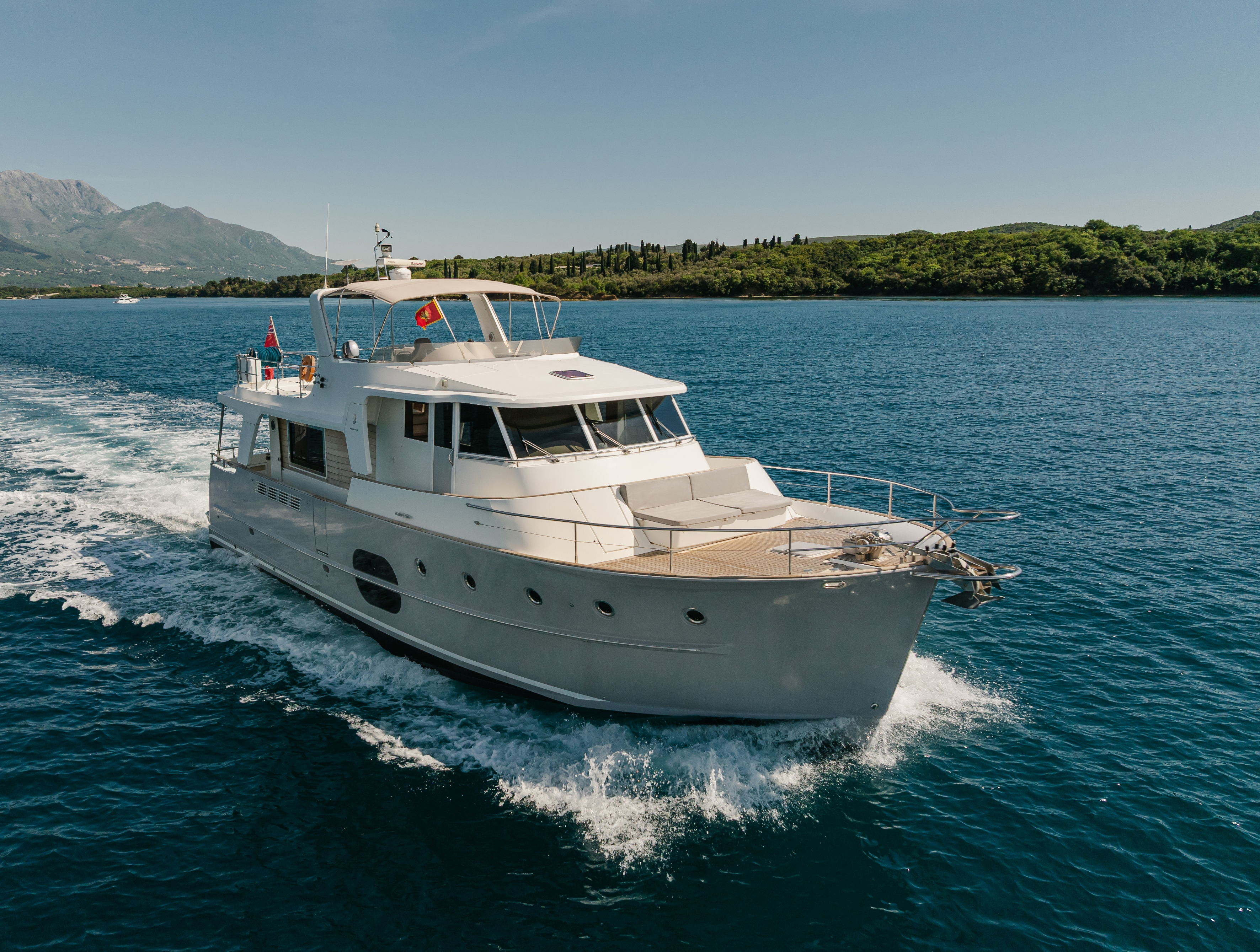 Beneteau Swift Trawler 52 for sale