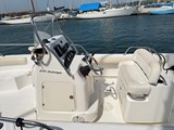 Boston Whaler 210 Outrage