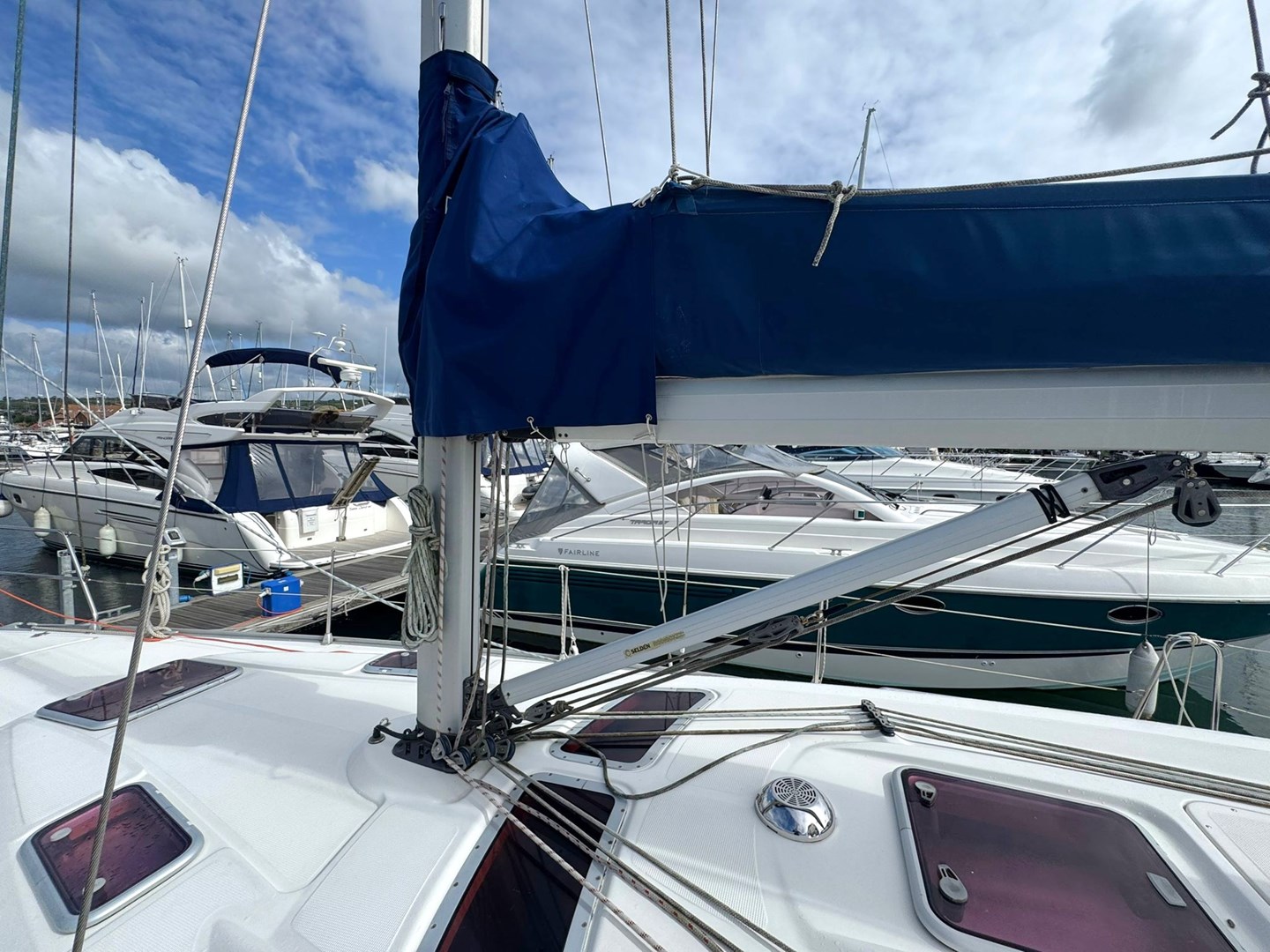 Bavaria 37 Cruiser boom vang