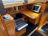 Dehler 41 DS Chart Table