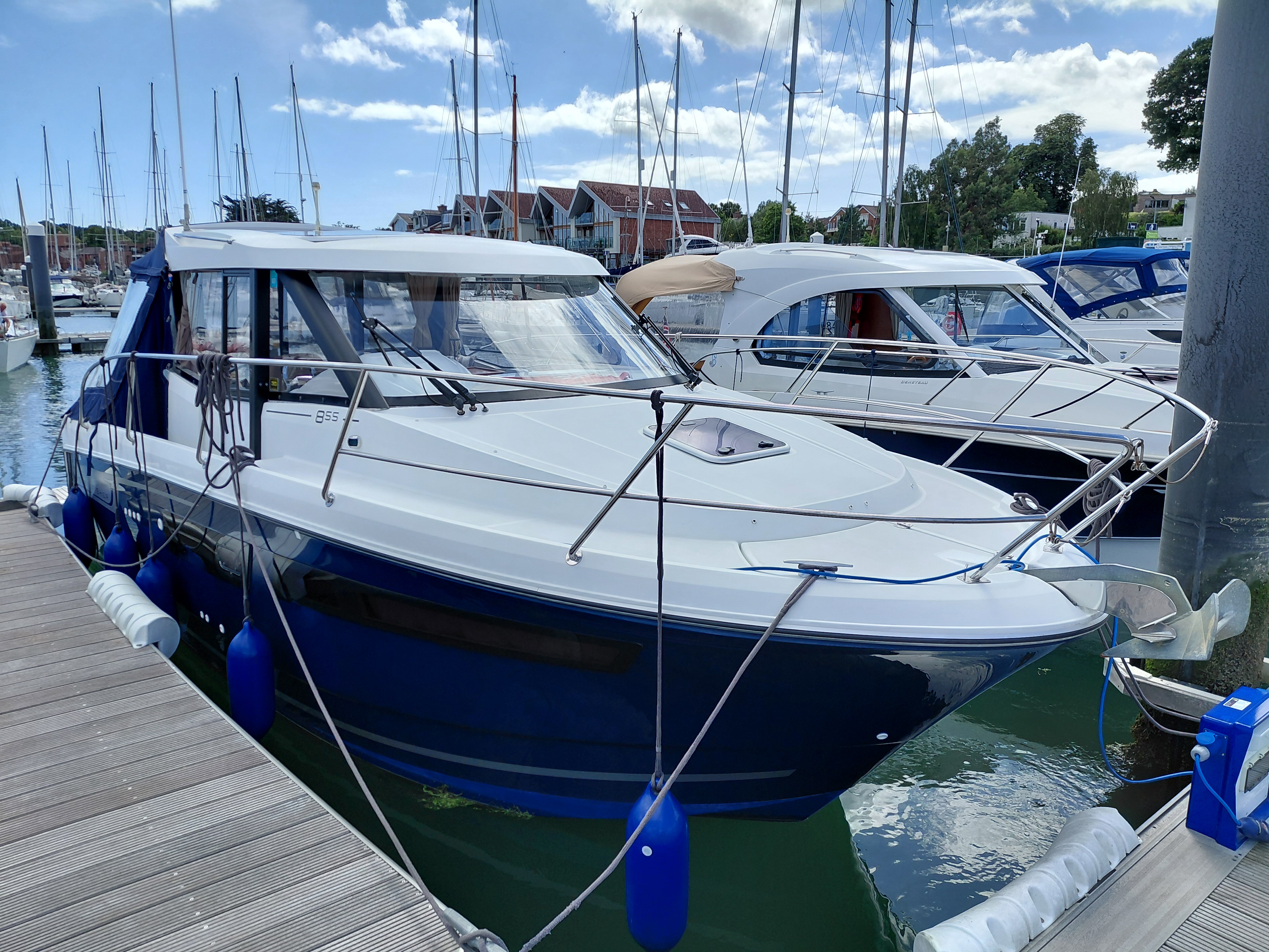 2016 Jeanneau Merry Fisher 855