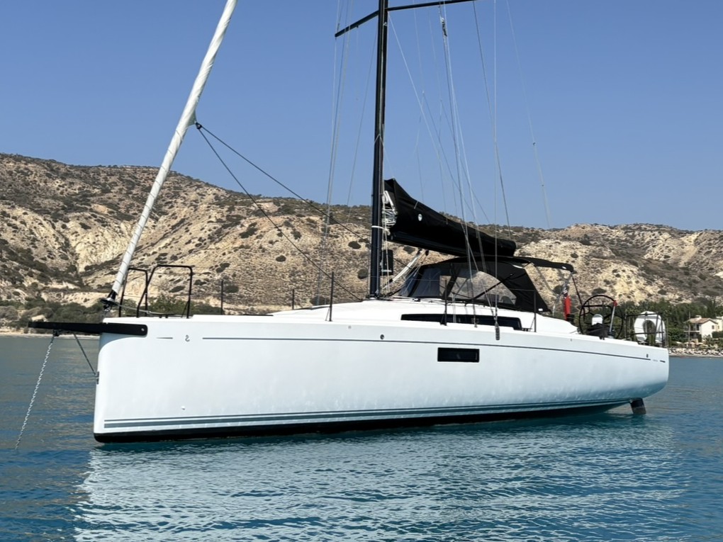 2024 Beneteau First 36