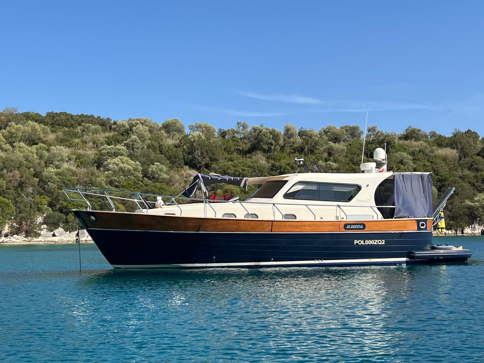 Di Donna Serapo 42 motor cruiser