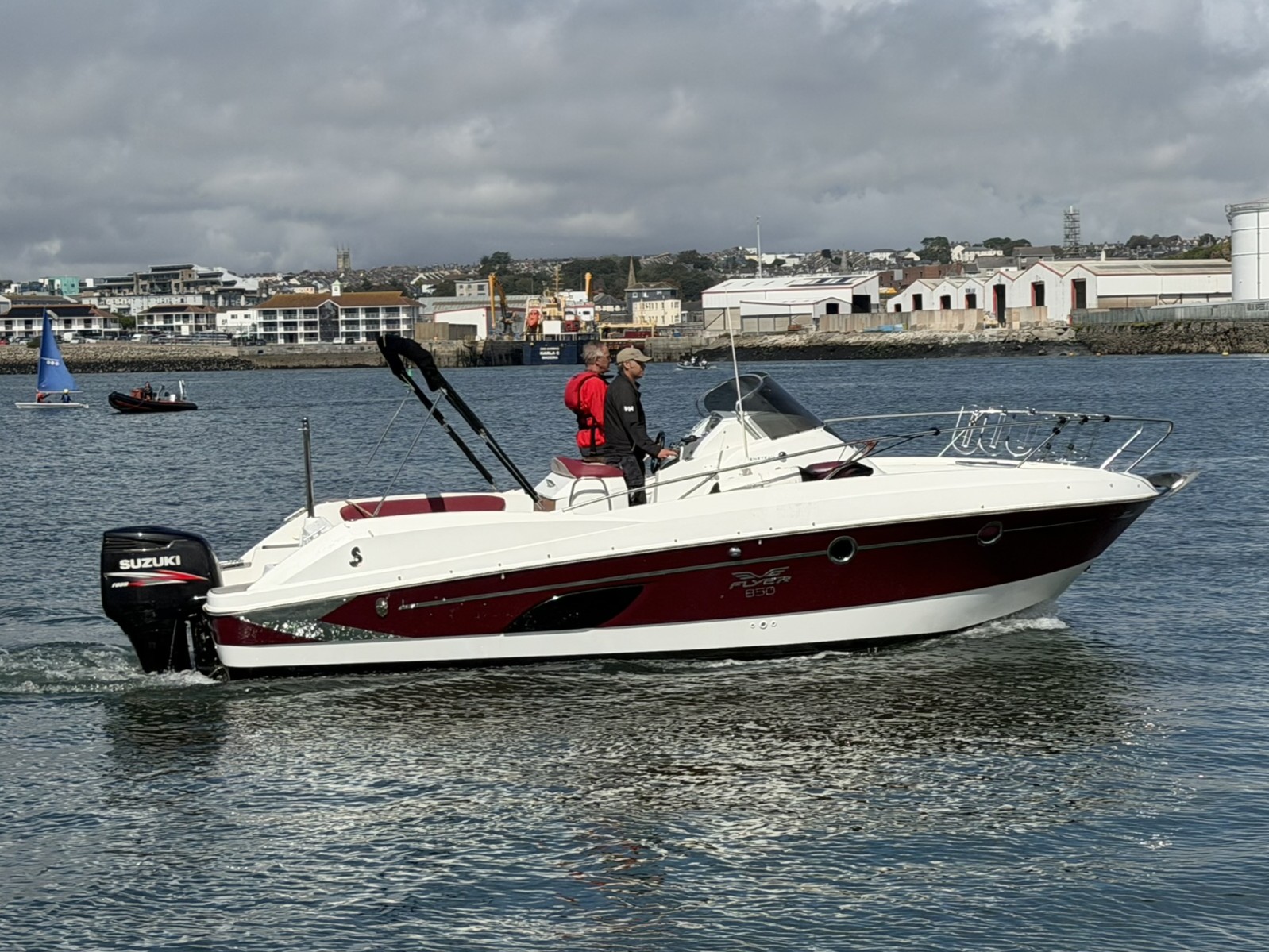 Beneteau Flyer 850 Sundeck