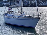Starboard Bow of Nautor Swan 371