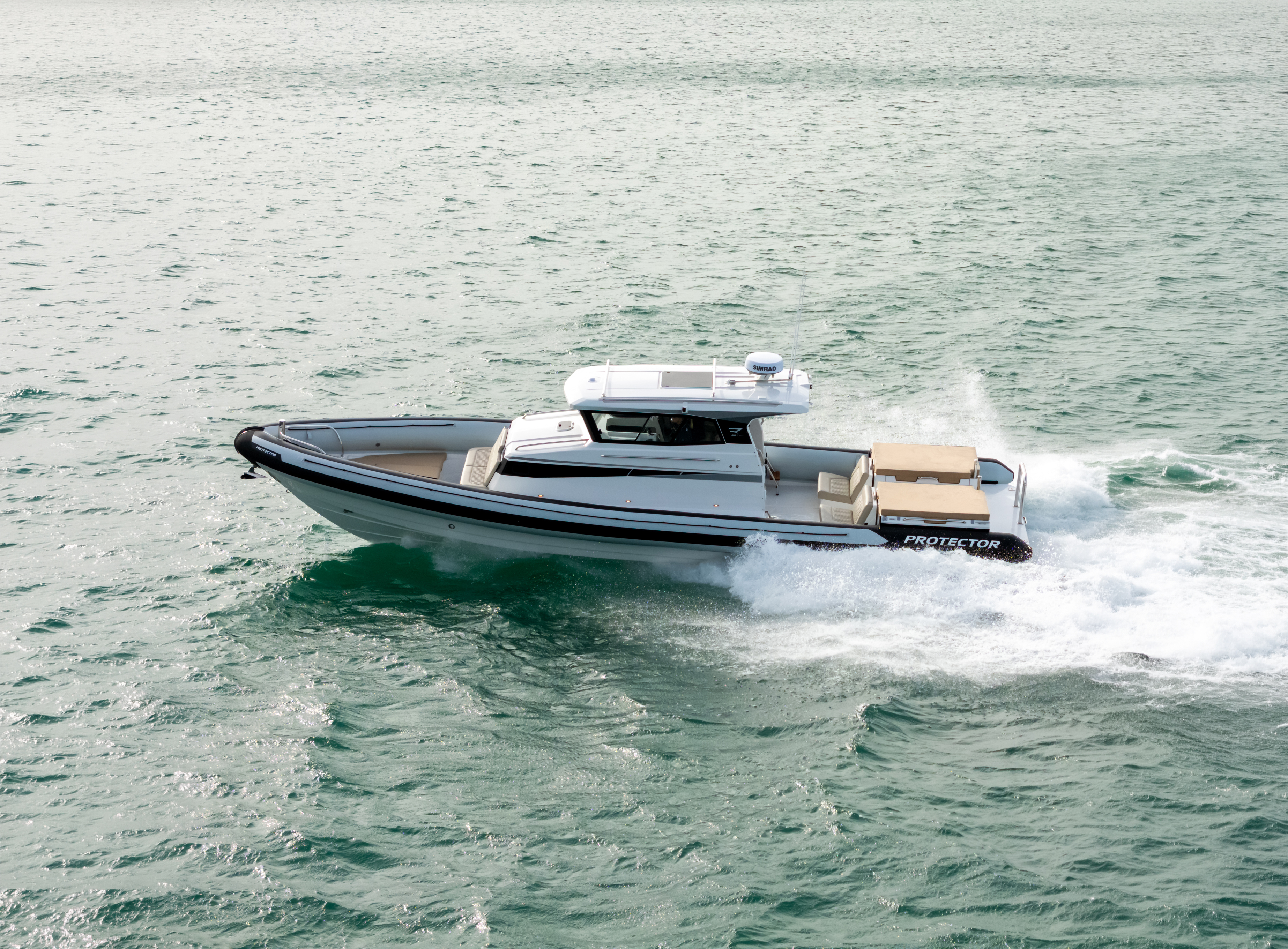 Protector Targa 410 Expedition